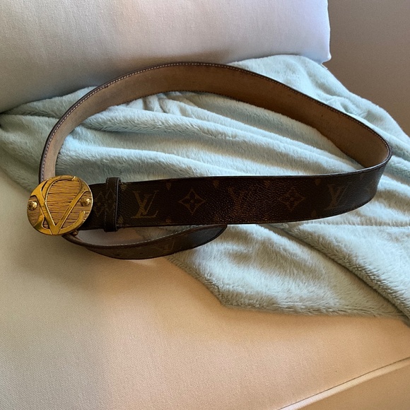 Louis Vuitton Belt - Picture 1 of 5